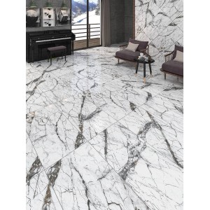 Qua Granite Pole